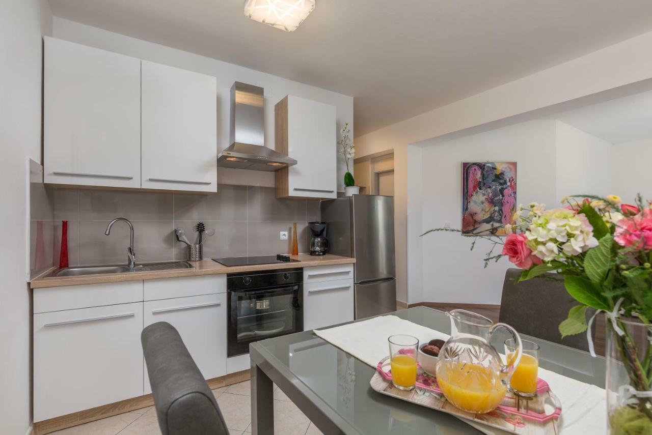 Apartman Tara&Iva Vrsar Exterior foto